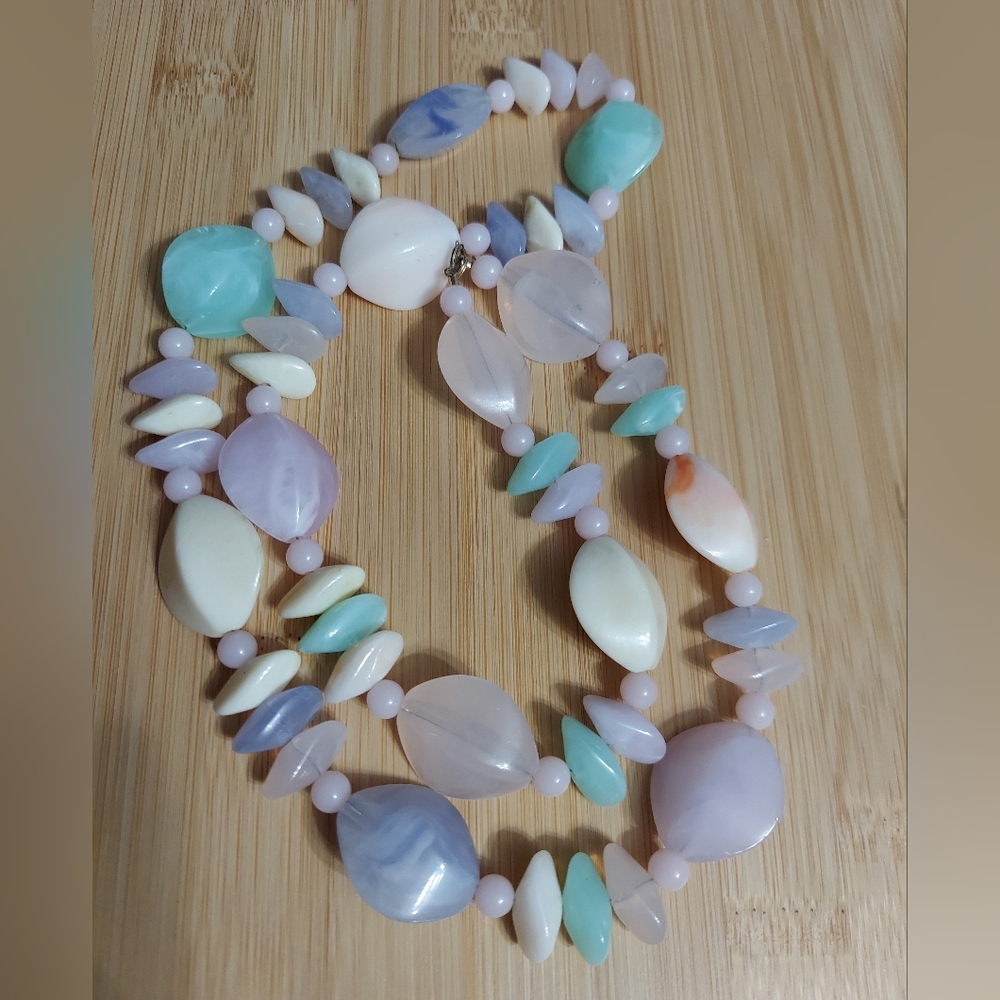 Vintage Multi-Color Pastel (Cotton Candy Colors) Lucite Wire Beaded Necklace